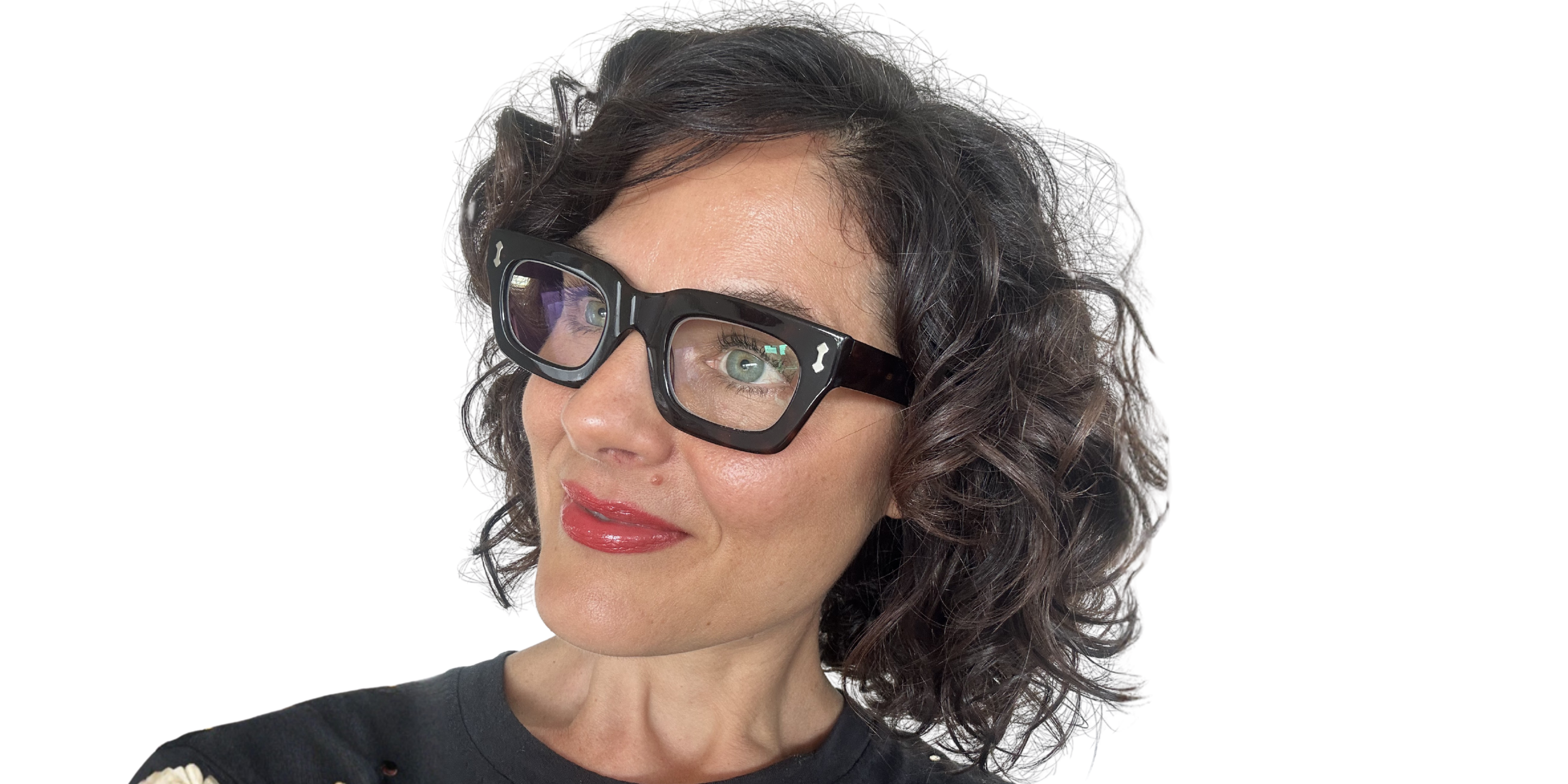 Statement Reading Glasses: How to Wear Bold Frames | Ministry of Sight