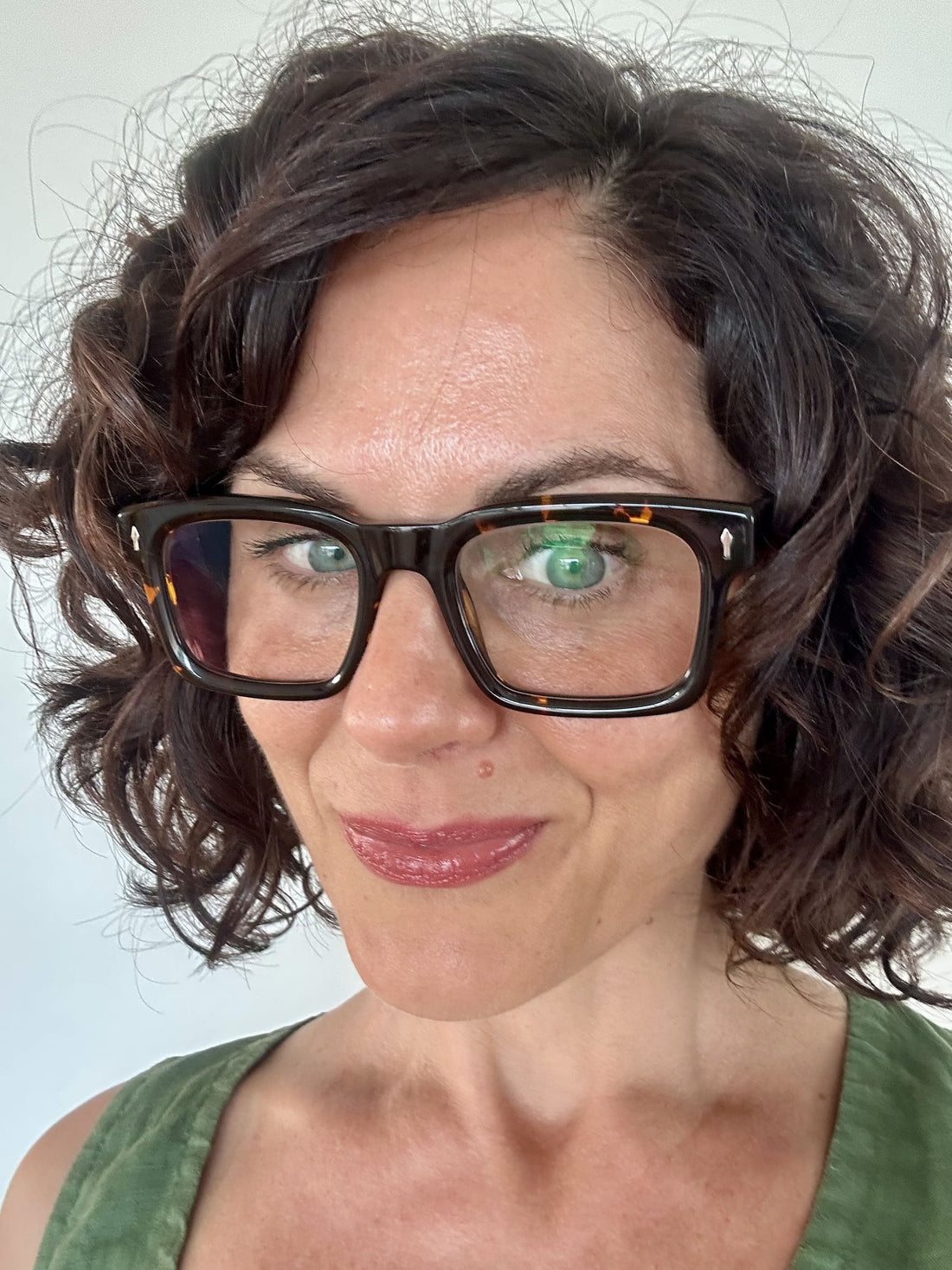 How Many Pairs of Reading Glasses Should You Own?