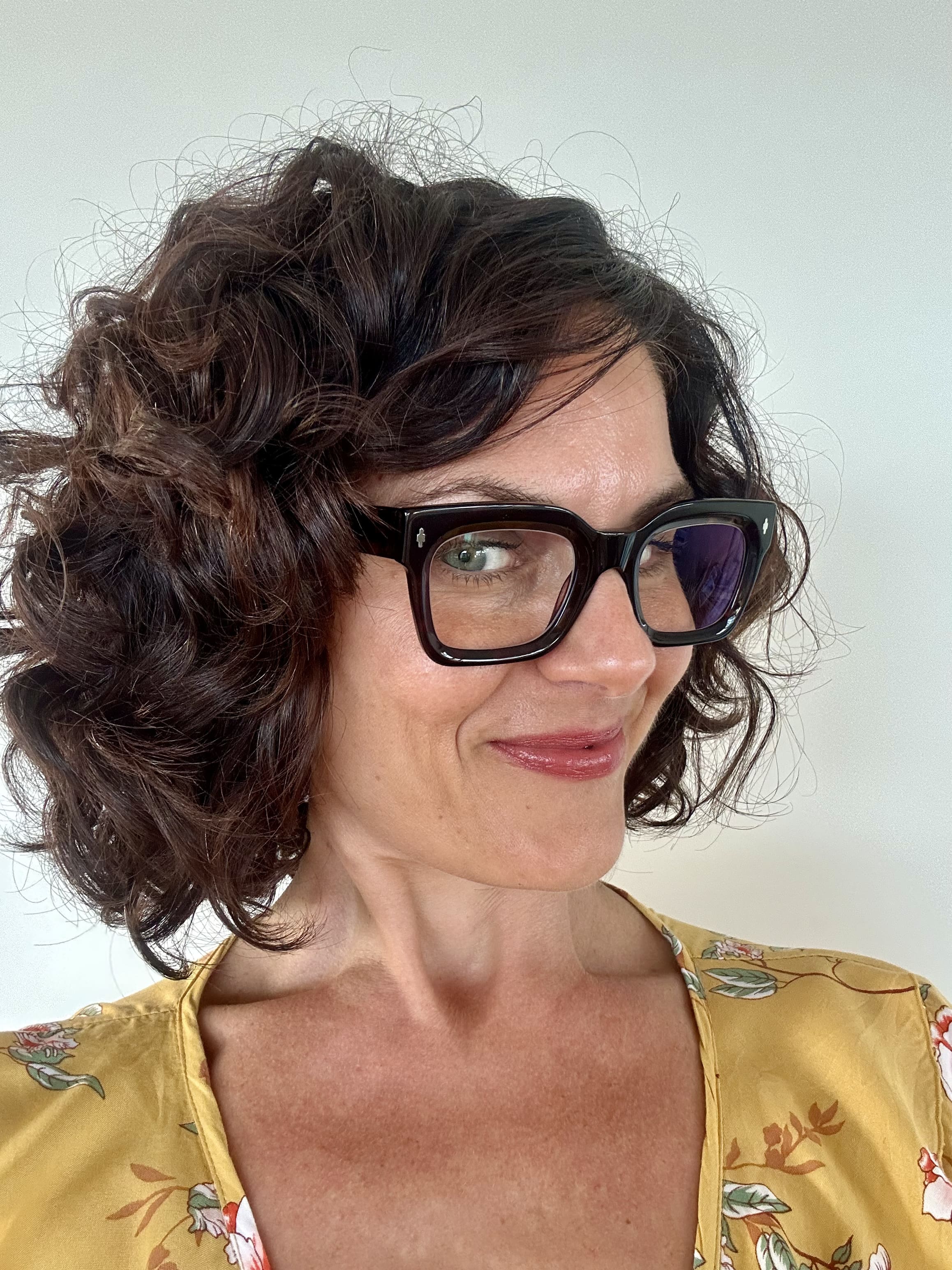 Best reading glasses for small faces