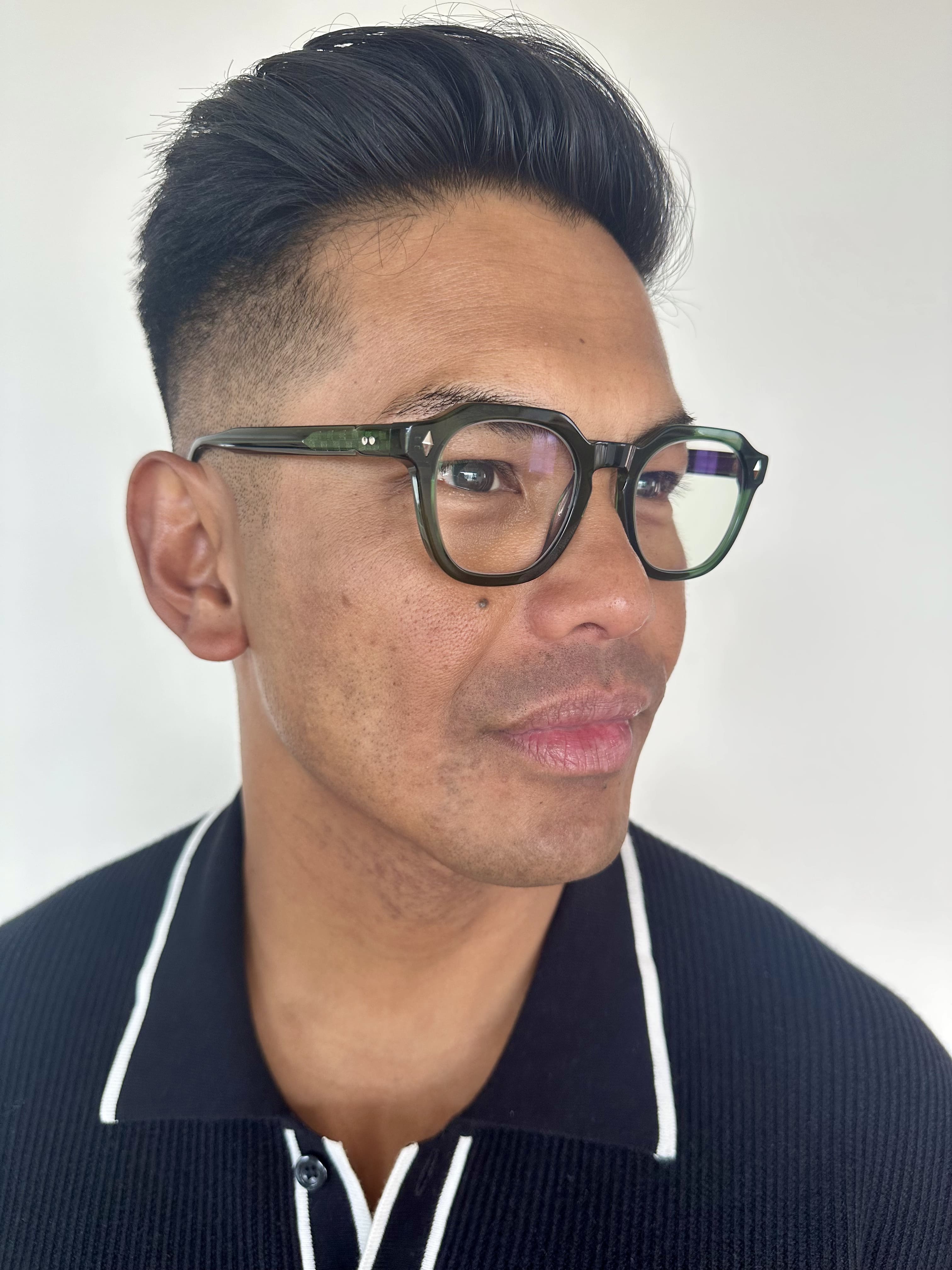 Australian stylish man wearing green classic reading glasses with blue-light blocking lenses - ministry of sight readers for men