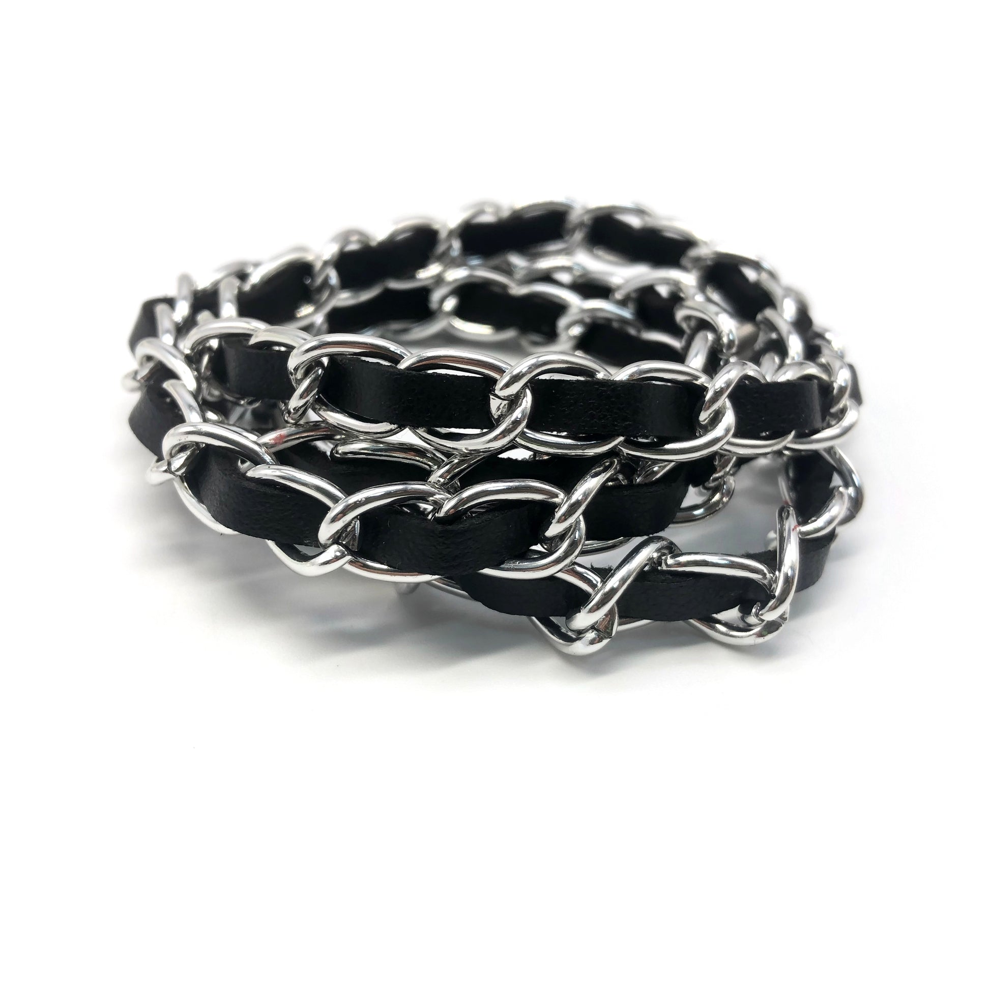 Silver chain and black fabric interwoven cool lightweight and fun accessory for reading glasses Australia online 