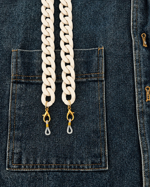 Chunky acrylic lightweight fashionable glasses chain white. Glasses chain looks like jewellery.