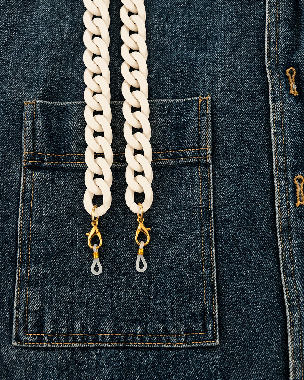Chunky acrylic lightweight fashionable glasses chain white. Glasses chain looks like jewellery.