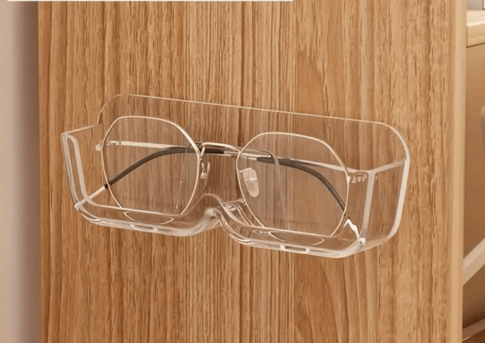 Wall storage for glasses