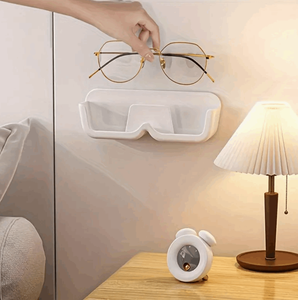 Glasses wall storage