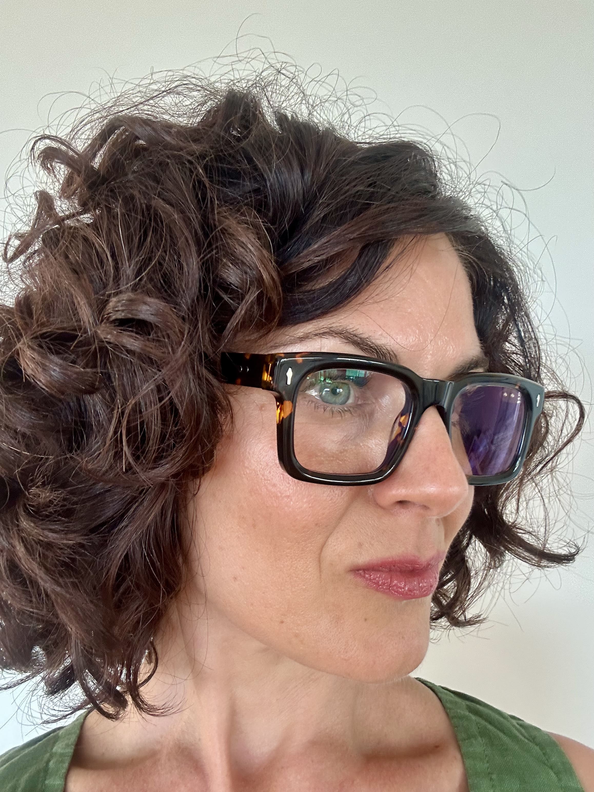 Australian stylish woman over 40 wearing square tortoiseshell reading glasses - Ministry of Sight readers