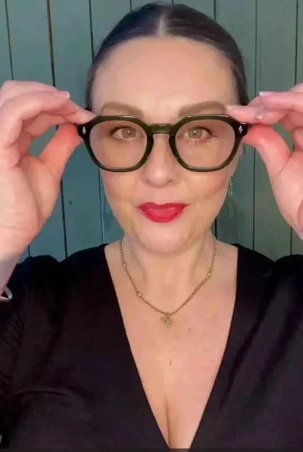 The Vintage - Elegant woman in flat top vintage reading glasses - ministry of sight - readers