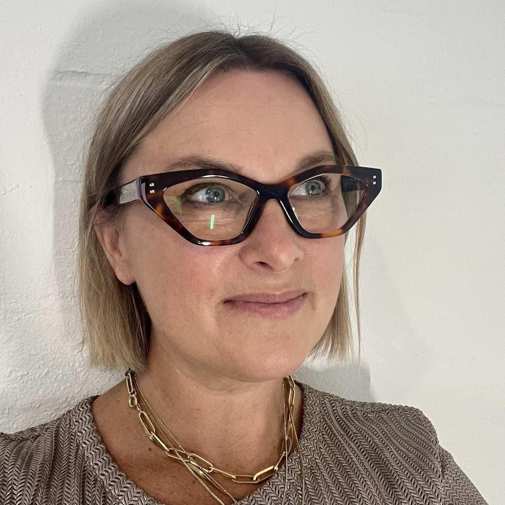Woman wearing The Wolf tortoiseshell cat-eye glasses - Ministry of Sight